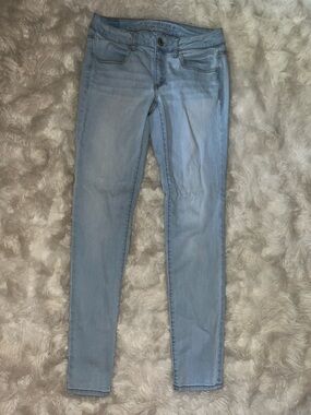 Light Wash Women’s Skinny Jeans - Blue